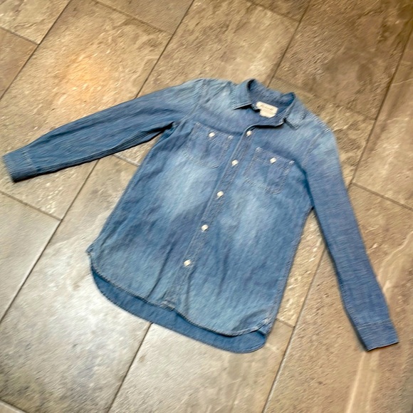 Madewell Denim Button-Up Shirt in Bluffton Wash - Picture 7 of 13